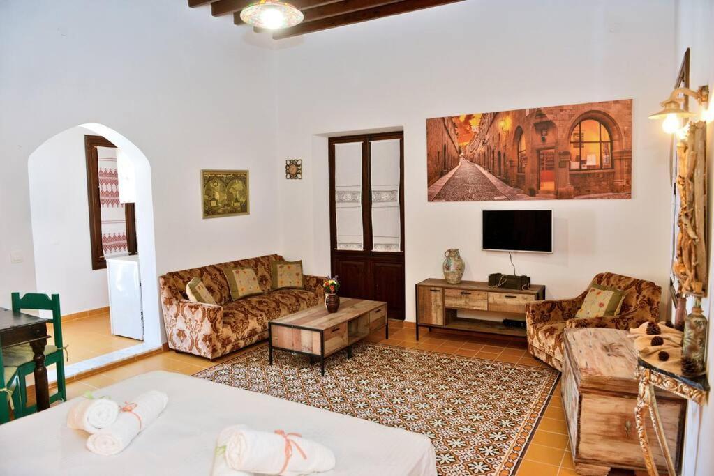 Meandros Suite In Old Town Rhodes City Exterior foto